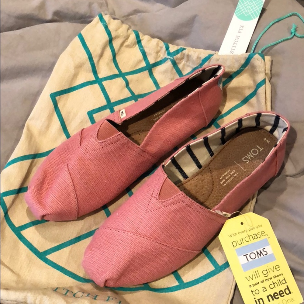 🌟HP 🌟  🛼 Toms 🛼 classic canvas slip-on